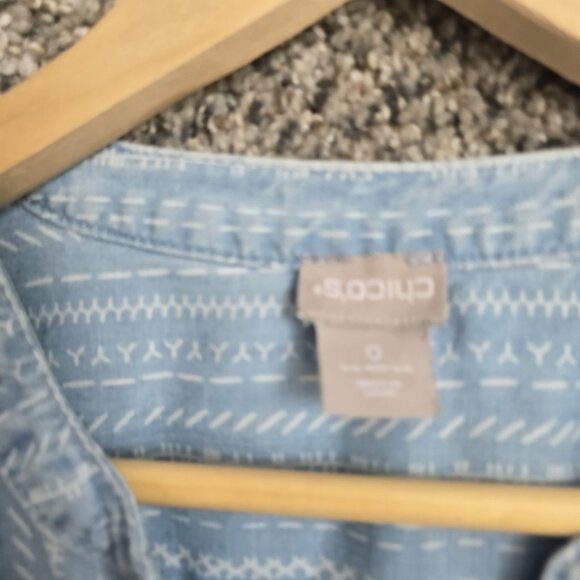 Chicos Top Womens 0 US Small Blue Bell Sleeve Popover Blouse‎ Ladies Chambray - Picture 6 of 7